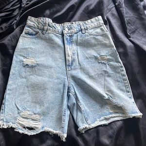 Refuge Boyfriend Shorts Size 7